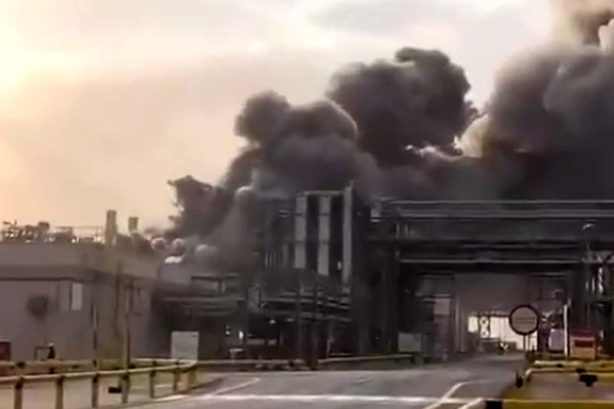 Refinaria na Arábia Saudita é atingida por drones iranianos   