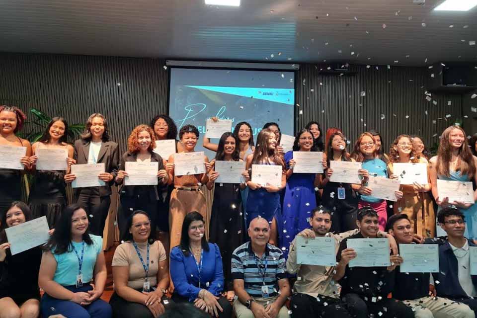 Energisa realiza cerimônia de formatura de Jovens Aprendizes no Curso de Técnico em Eletrotécnica.  