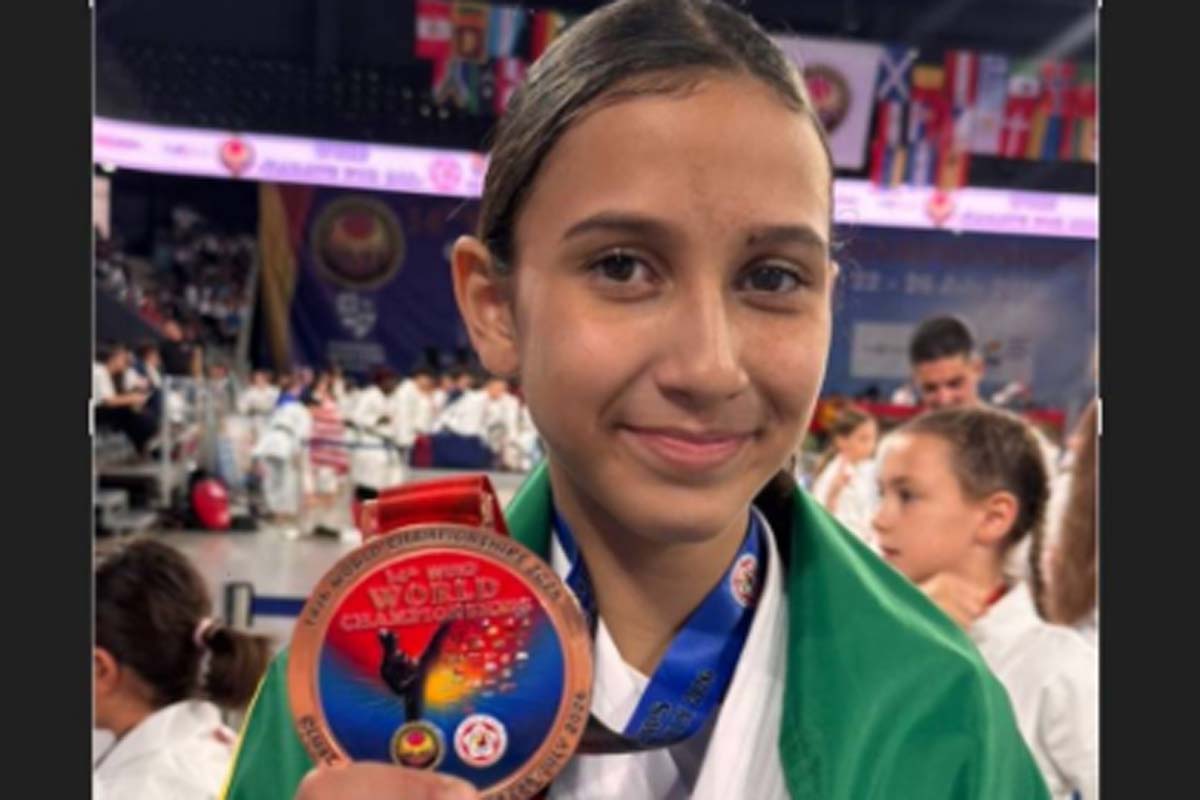 Atleta que vendeu rifa para participar do Mundial de Karatê na Romênia voltará com medalha de bronze