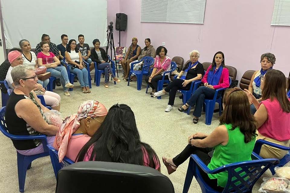 Senhoras Rotarianas de Pimenta Bueno confeccionam almofadas e próteses mamárias para pacientes oncológicas da ASSDACO