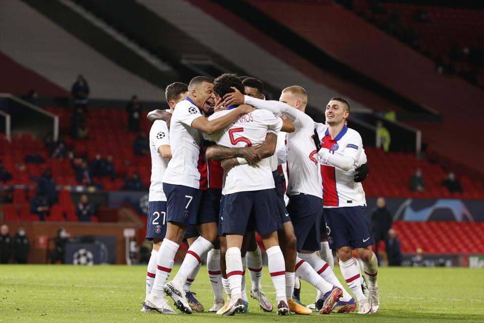 VÍDEO - Neymar e Marquinhos marcam e PSG vence o Manchester United pela Champions League