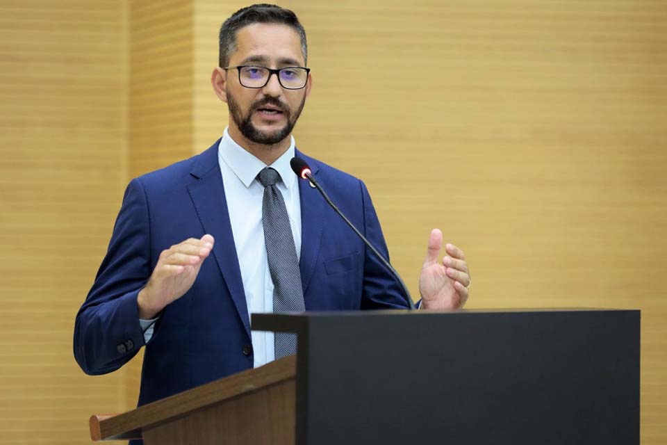 Deputado Anderson cobra do DER urgência na finalização do estudo para construção da ponte de concreto das Três Cachoeiras