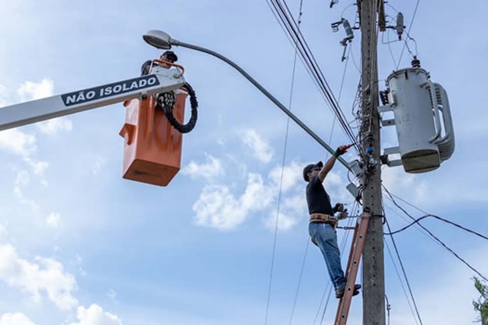 Prefeitura lança canal pelo WhatsApp para solicitações de troca de lâmpadas em via pública