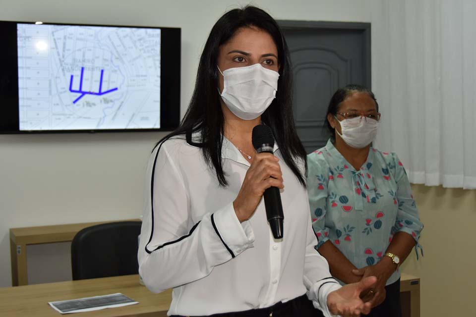 Assinada ordem de serviço de drenagem e asfalto no Bairro Jardim Bandeirantes 