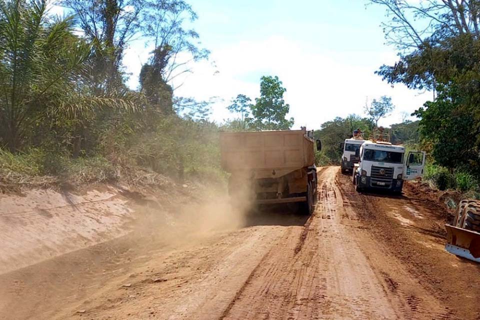 Rodovia 010 recebe manutenção em 39 quilômetros que dá acesso ao distrito Tarilândia