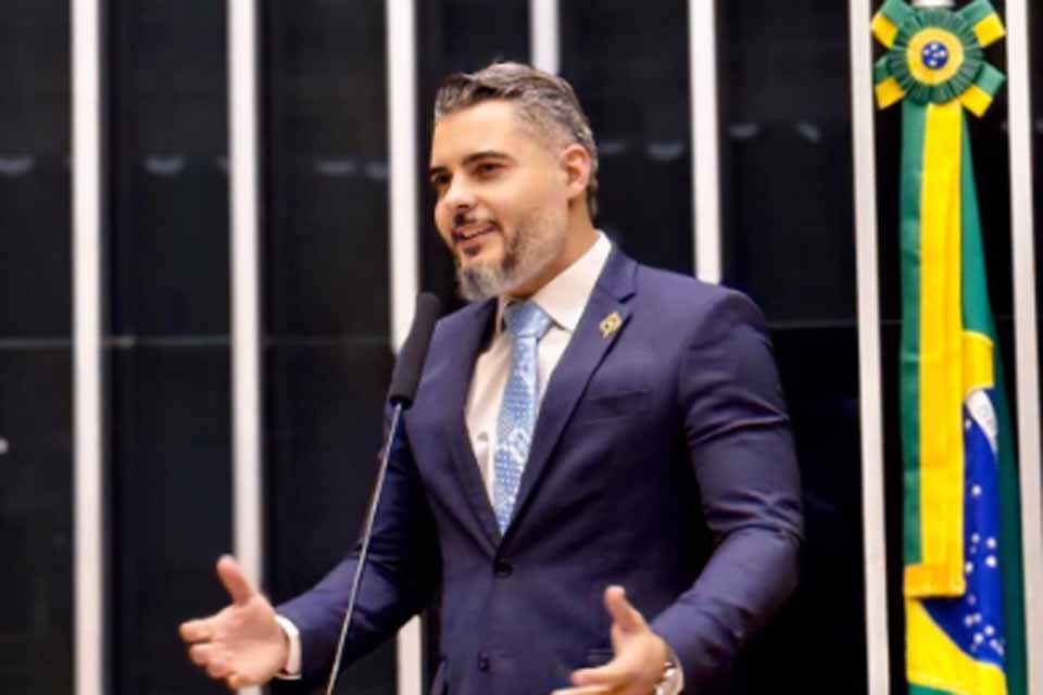 Deputado Thiago Flores homenageia vigilantes e defende nova lei da segurança privada