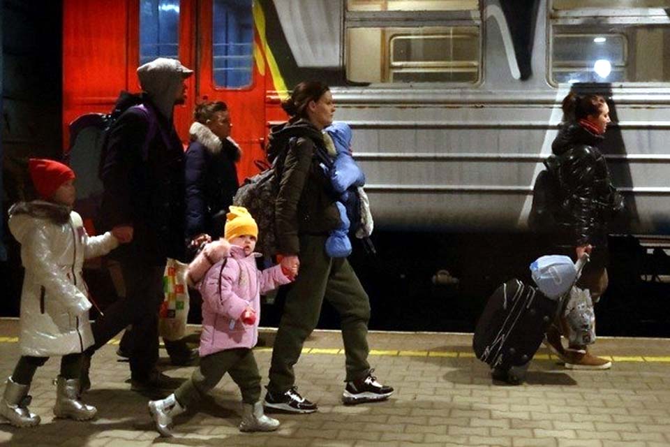 Número de refugiados ucranianos supera quatro milhões