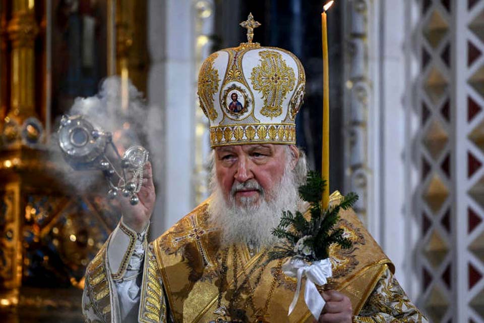 União Europeia conclui sexto pacote de sanções contra Rússia, sem patriarca Kirill