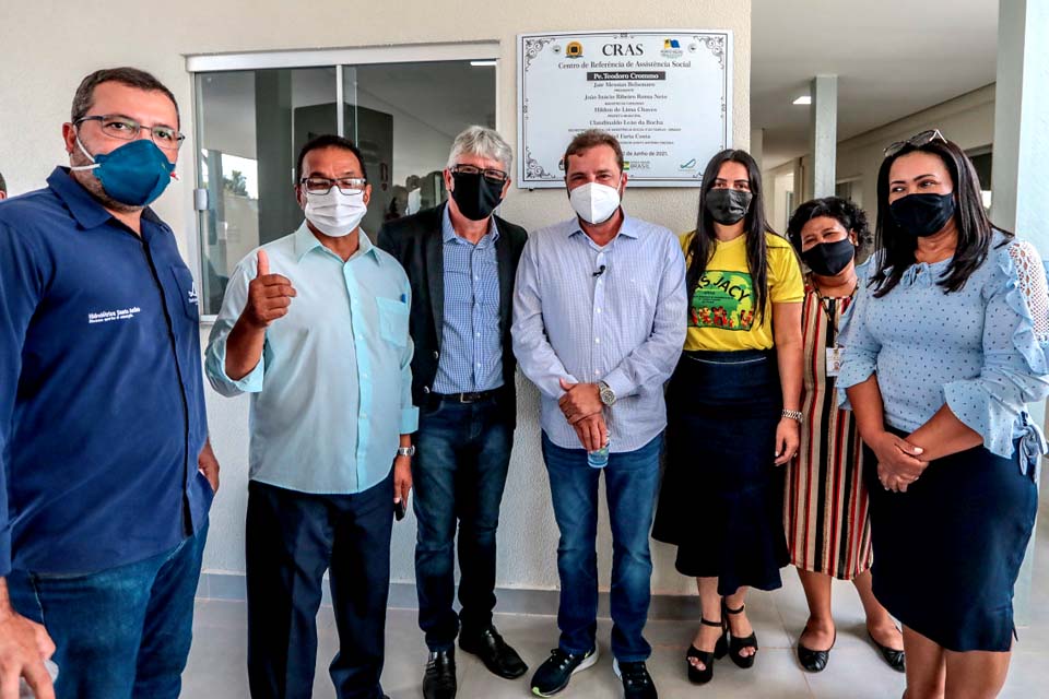 Prefeito Hildon Chaves entrega à população de Jaci-Paraná nova unidade do Centro de Referência da Assistência Social 