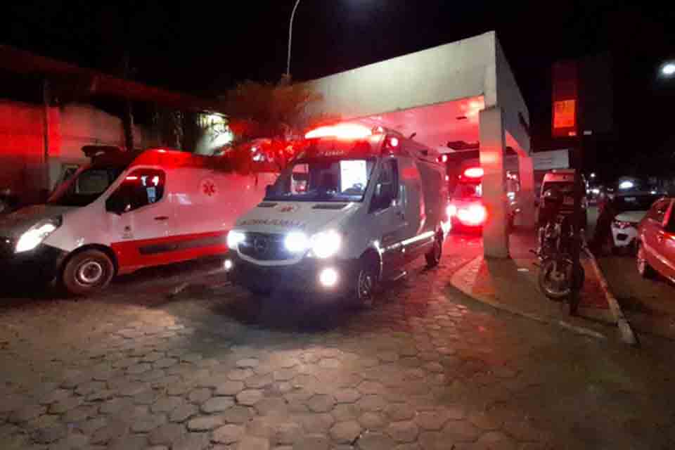 Mulher é atacada a paulada e facada por ex-marido na zona sul