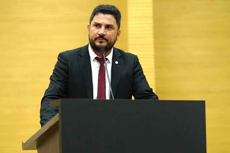 Deputado Jean Mendonça volta a cobrar a elaboração do PCCR dos servidores da Polícia Penal de Rondônia