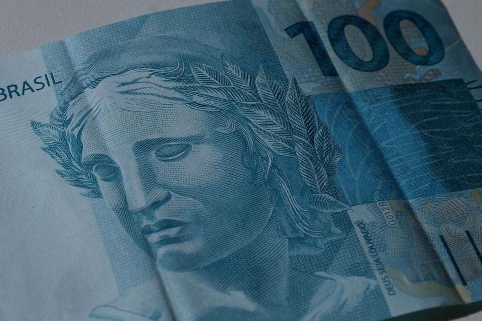 Mercado financeiro aumenta projeção da inflação para 2,05%