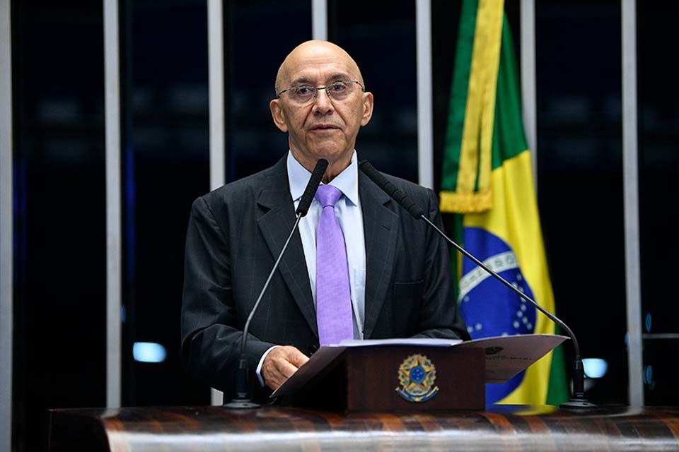 Senador licenciado de Rondônia republica texto escrito há 14 anos rechaçando a pena de morte: “Só pobre e negros morreriam na guilhotina”