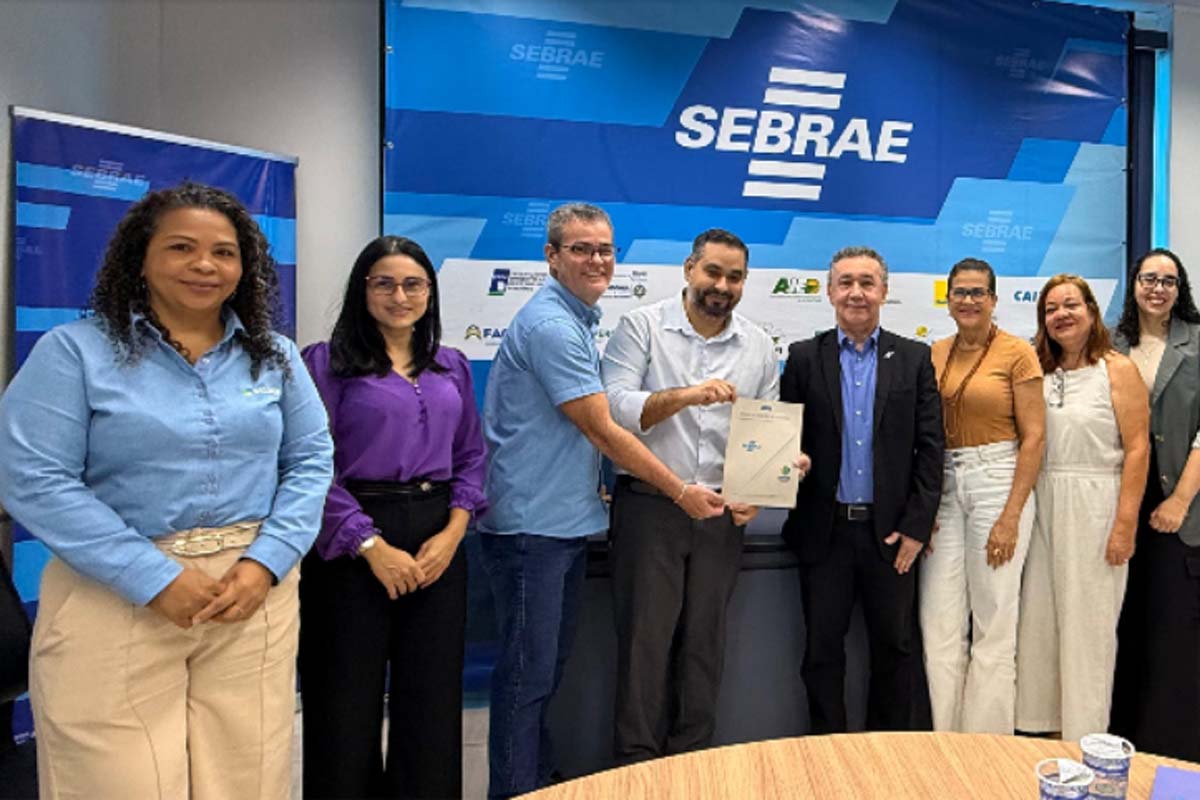 Sebrae, SEMED e Sicoob firmam parceria para fortalecer educação empreendedora e financeira em Porto Velho