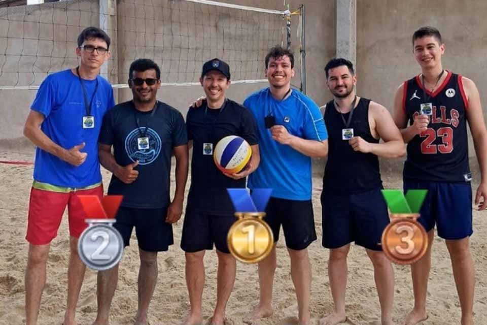 Torneio de Vôlei do Fórum reúne servidores em dia de integração e esporte