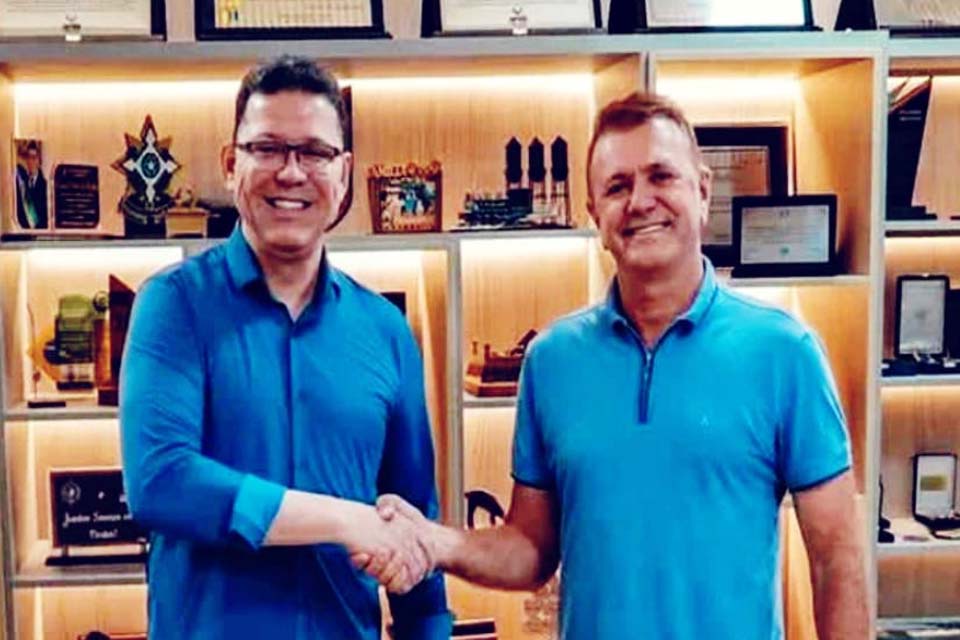  Luizinho Goebel solicita ao Governo melhorias e ampliação do quadro de profissionais na Escola Paulo Freire