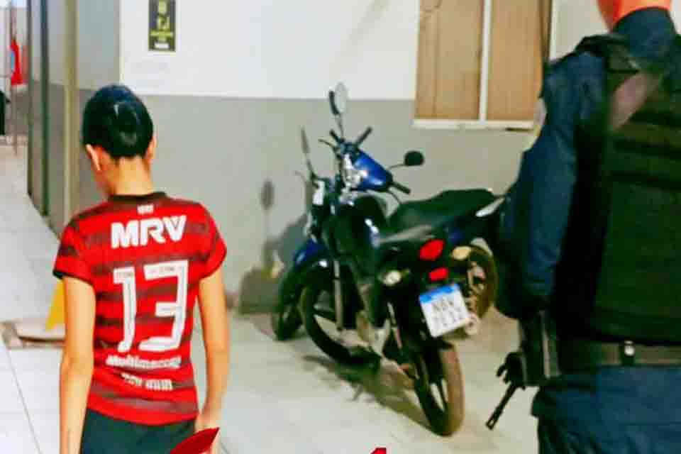 Mulher é presa por tráfico de drogas no condomínio Orgulho do Madeira