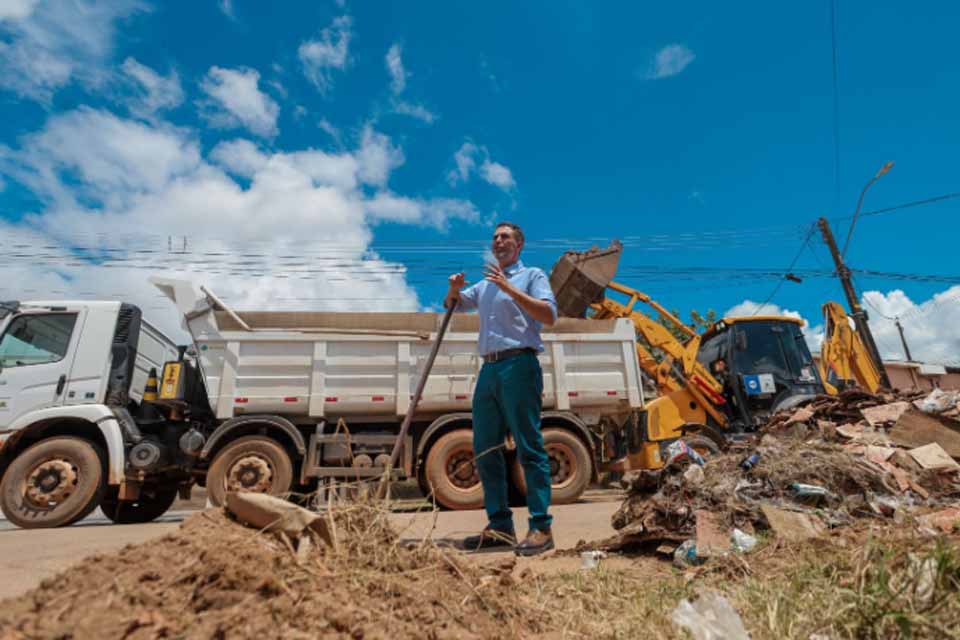 Prefeitura de Porto Velho amplia serviços da Operação Cidade Limpa e passa a recolher entulhos nos bairros