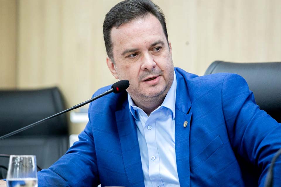  Dr. Luís do Hospital menciona política estadual permanente, distribuição de vacinas e ações de conscientização