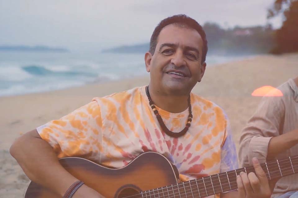 Sandro Bacelar divulga teasers dos clipes 