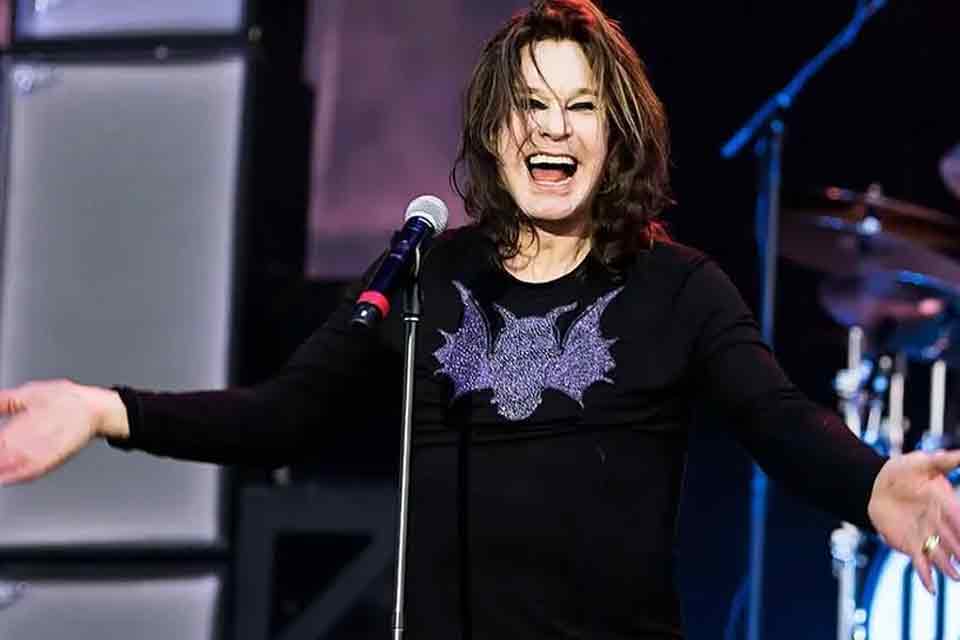 Atestado confirma que Ozzy Osbourne morreu por infarto e parada cardíaca