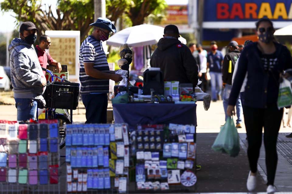 Saúde e emprego são apontados como prioridades de brasileiro
