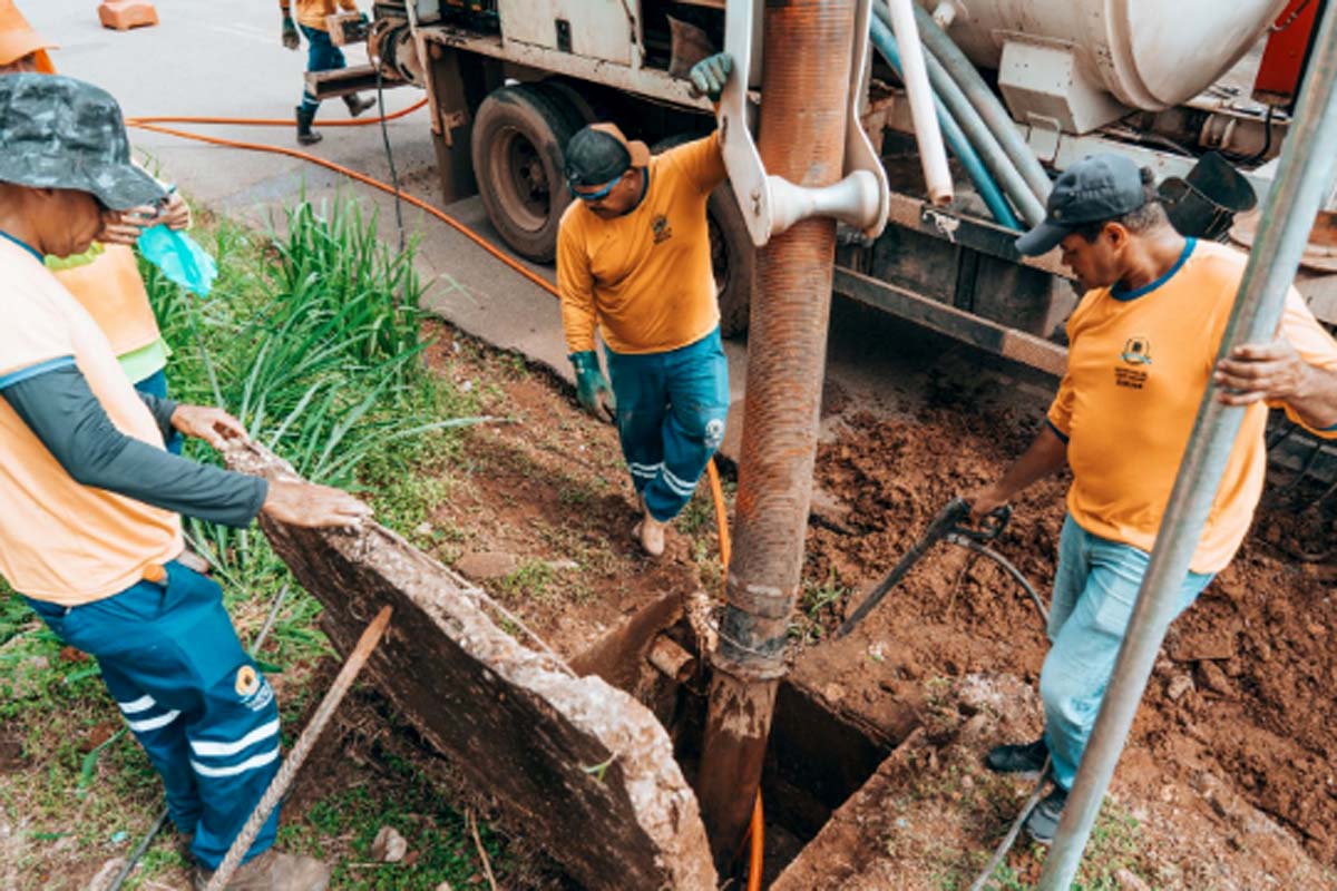 Semana fecha com serviços de limpeza por toda Porto Velho