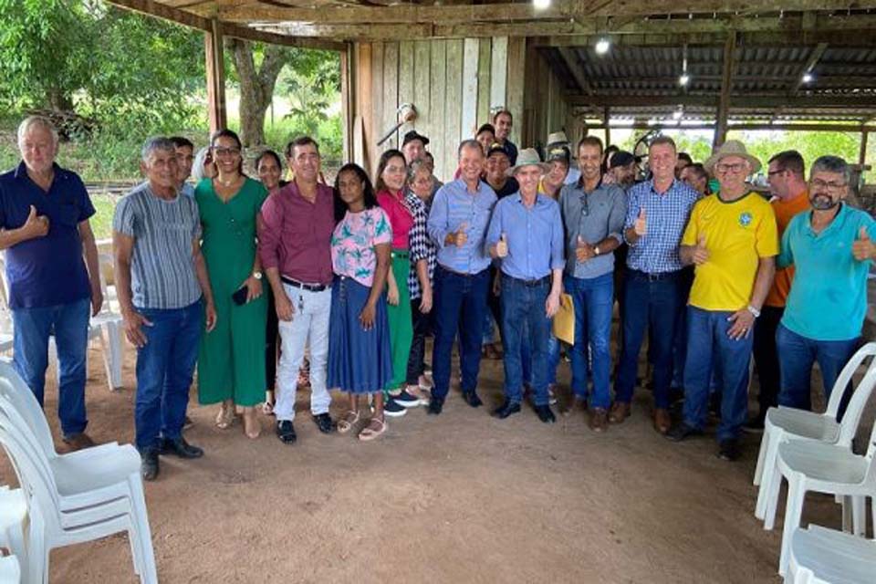 Ex-vereador Edinho da Rádio é anunciado como pré-candidato a prefeito com apoio do deputado Luizinho Goebel