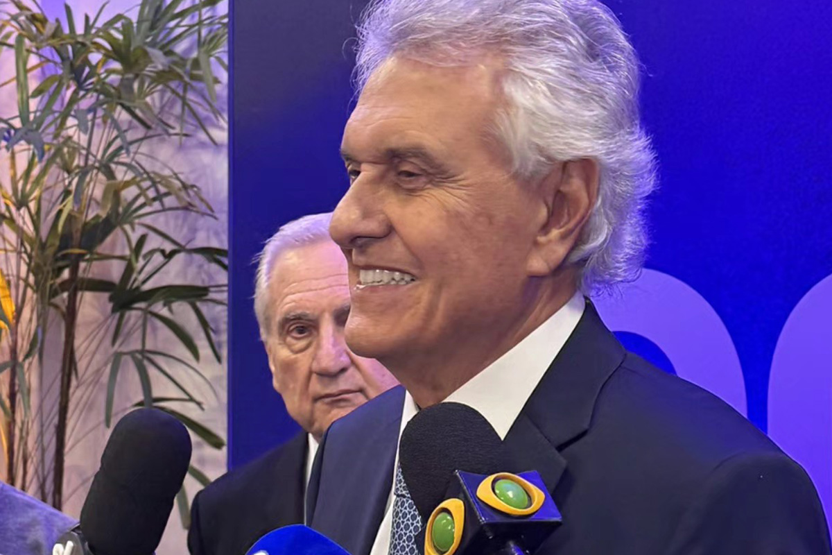 Ronaldo Caiado critica cenário político, cita Daniel Vorcaro e afirma que “contaminado” não pode ocupar Presidência