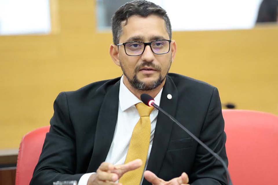 Anderson pede que governo desconsidere dispositivo da Lei Federal e não suspenda contagem de tempo dos servidores públicos de Rondônia