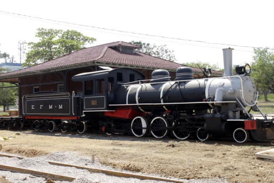 Estrada de Ferro Madeira Mamoré 108 anos na luta pela sobrevivência da sua história Geral
