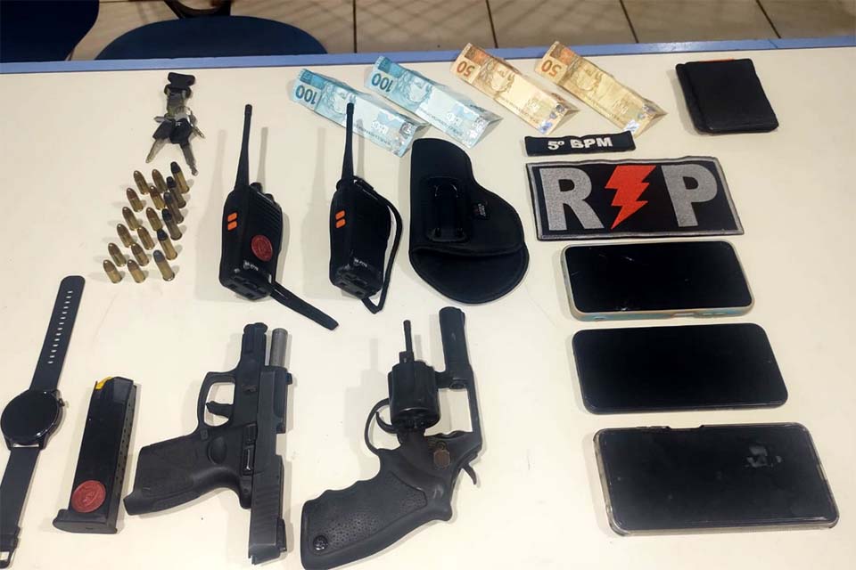 Homens são presos com armas preparados para ataques contra facção rival