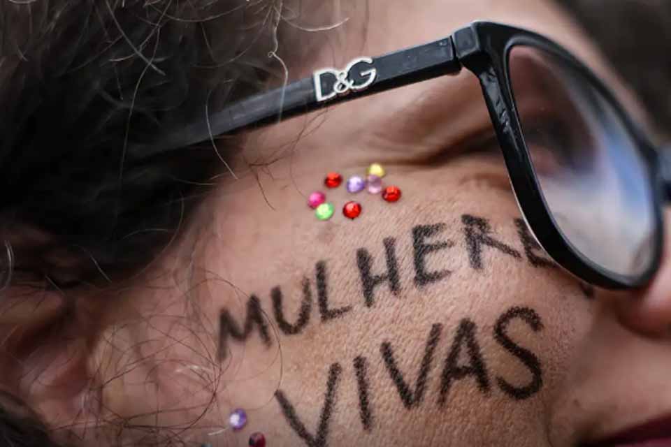 Três Poderes lançam pacto para enfrentamento ao feminicídio no Brasil