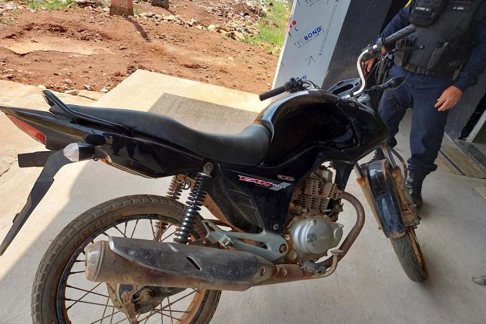 Polícia Militar recupera motocicleta furtada na zona rural de Cacoal