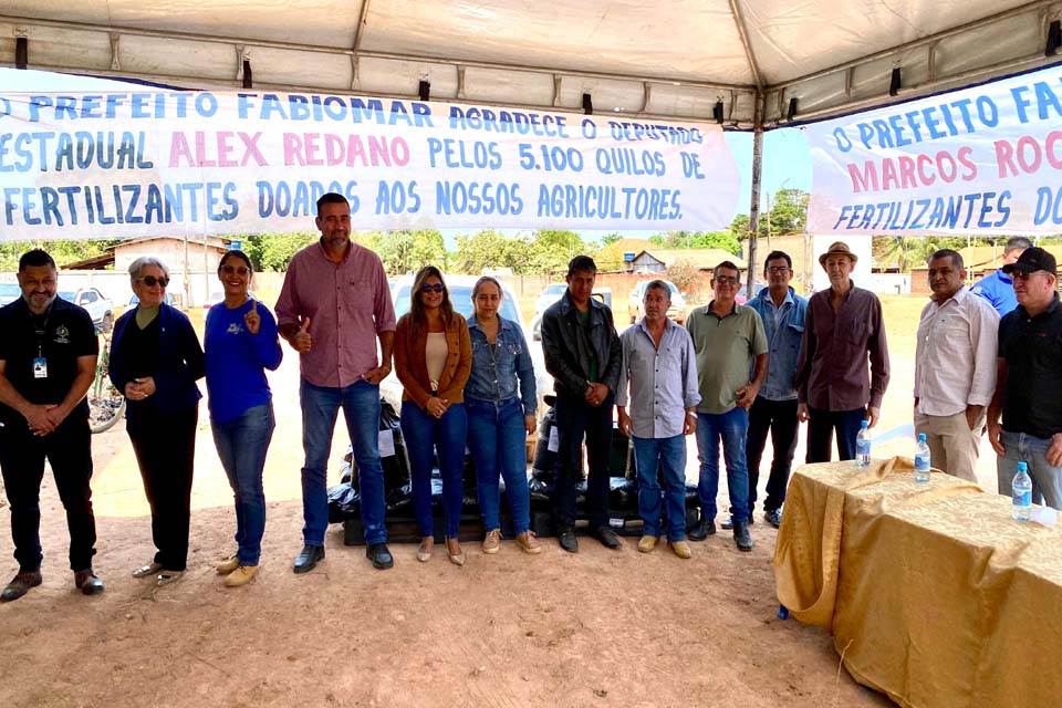 Emenda do deputado Alex Redano garante entrega de 5 toneladas de fertilizantes em Costa Marques