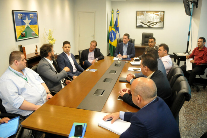 Hildo Chaves e Marcos Rocha firmam acordo para concessão da rodoviária ao Município
