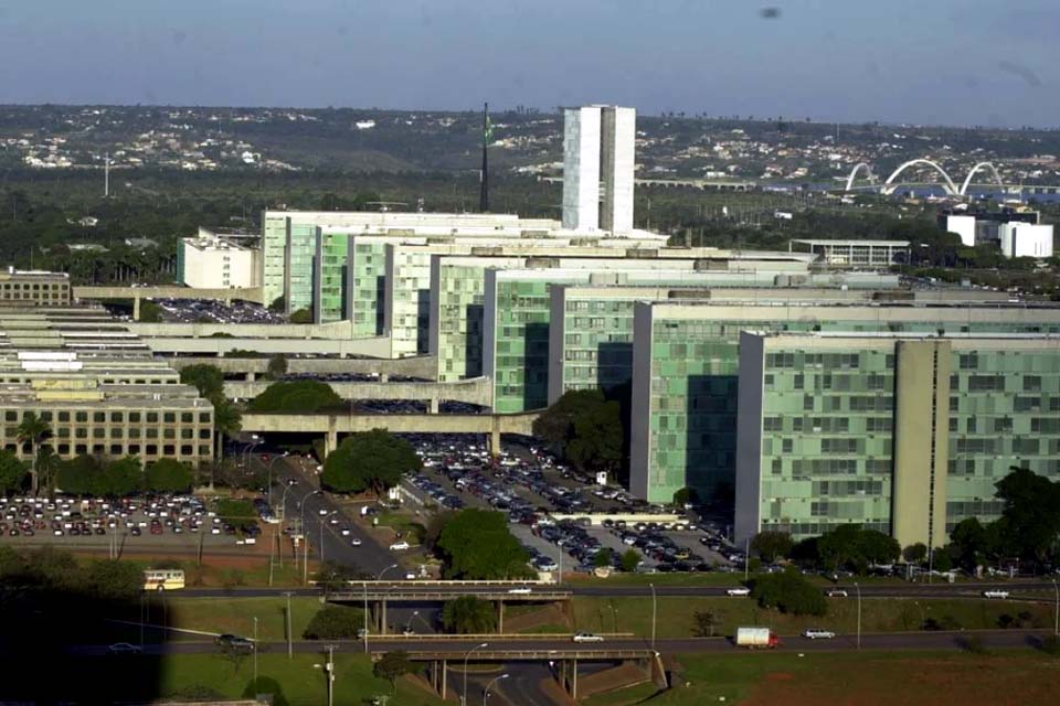 Governo anuncia liberação de R$ 3,1 bilhões para gastos dos ministérios