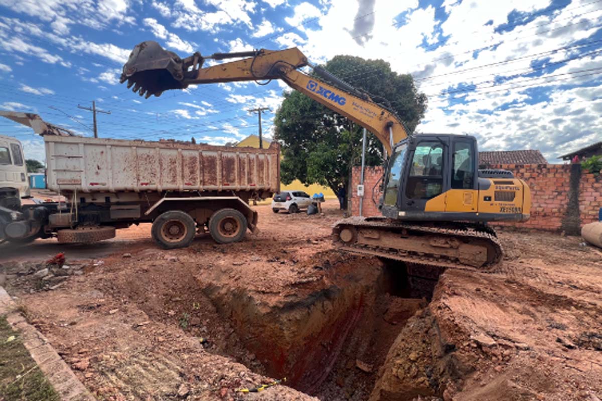 Prefeitura amplia sistema de drenagem na Rua Bandeirantes para reduzir alagamentos e erosão