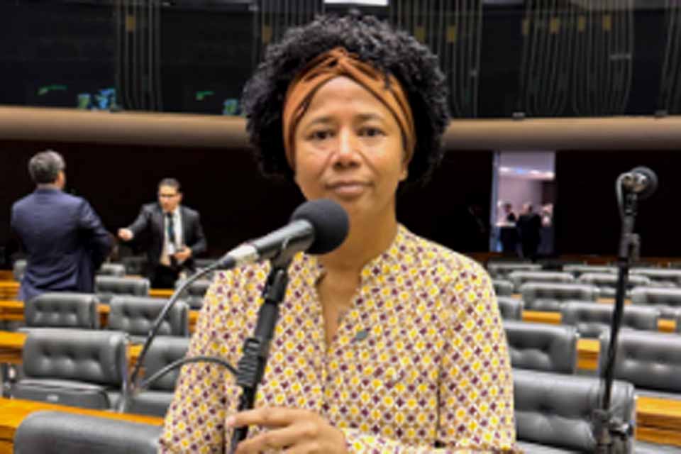 Sílvia Cristina diz que municípios ganham com aprovação de parcelamento das dívidas e novas regras previdenciárias e de precatórios 