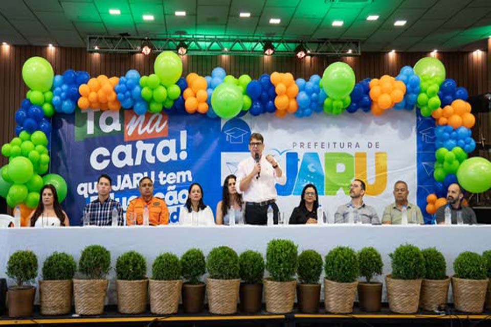 Prefeitura de Jaru recepciona profissionais da educação municipal em evento de abertura do ano letivo de 2026