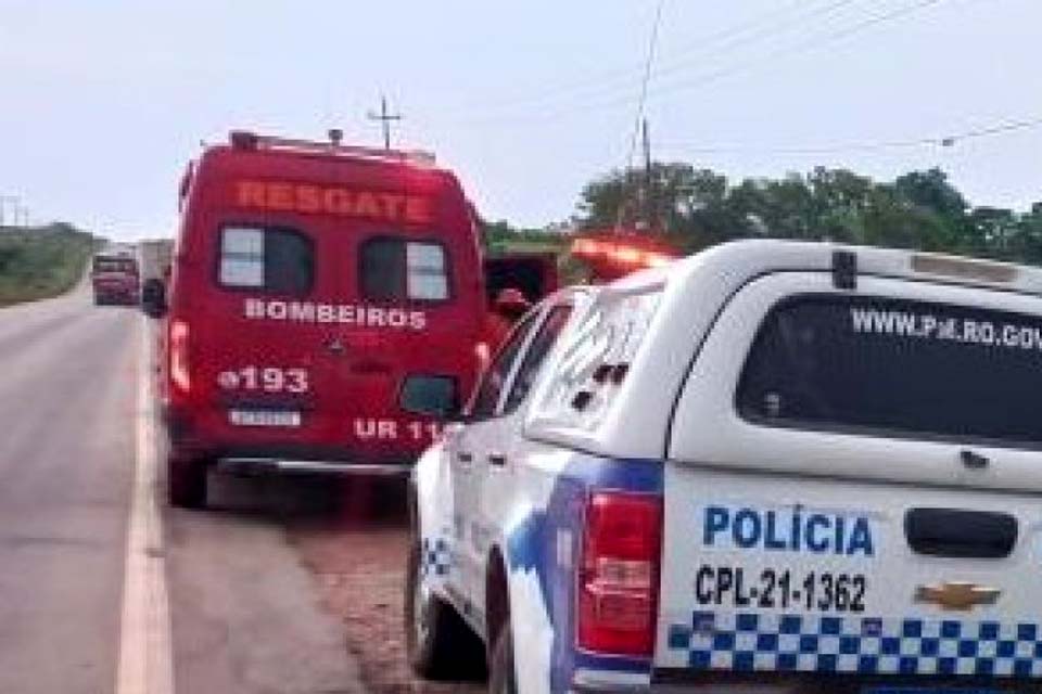 Mãe e filha ficam feridas após carro capotar na RO 383 em Rolim de Moura