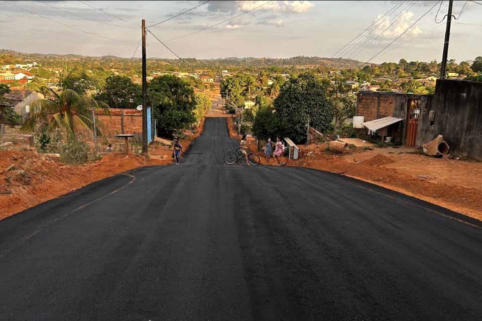 Prefeitura de Jaru conclui pavimentação em mais um trecho da rua Cândido Portinari, no Setor 07