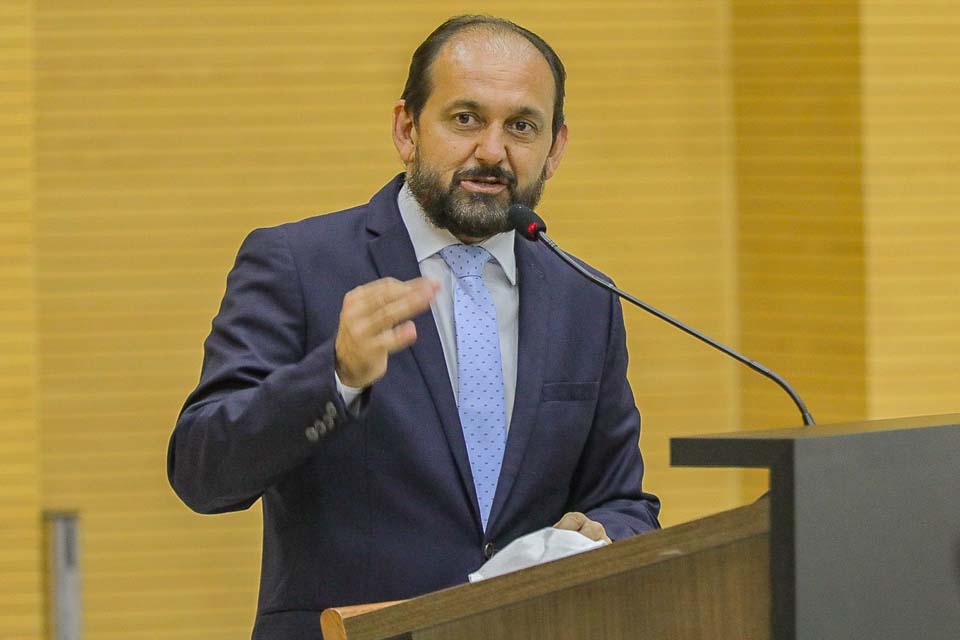 Deputado Laerte Gomes requer ao Departamento de Estradas de Rodagens-DER urgente recuperação da RO-473