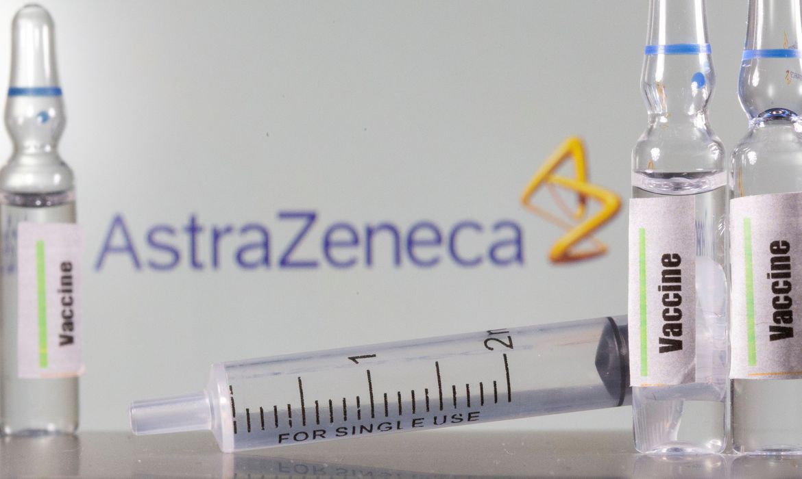 AstraZeneca aguarda aprovação para retomar teste com vacina nos EUA
