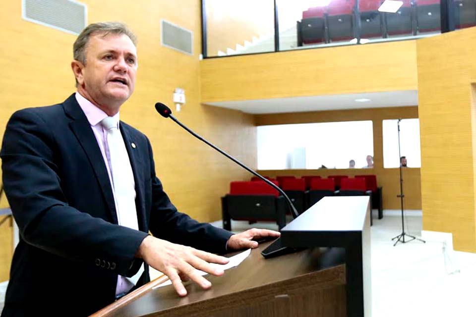 Emenda parlamentar do deputado Luizinho Goebel beneficia quartel do 3º BPM em Cabixi
