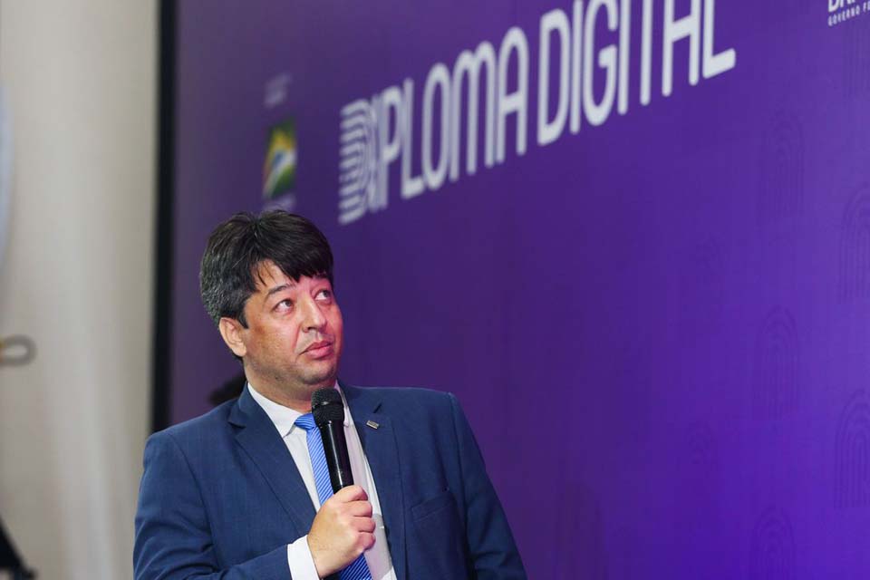 Secretário de Educação Superior pede desligamento do cargo