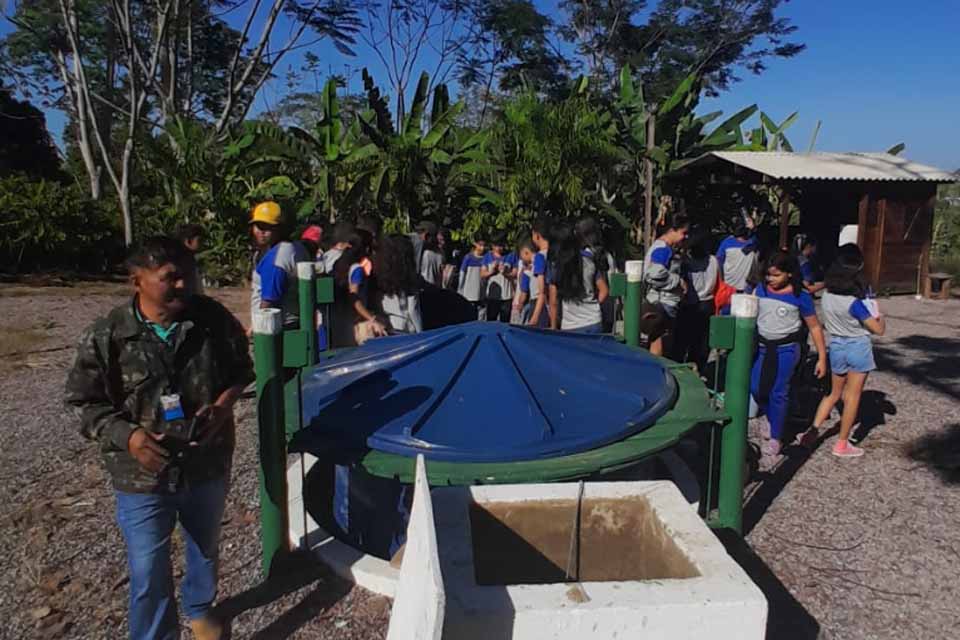 Projeto Rural Show Educa leva alunos para aula de campo sobre agricultura e meio ambiente