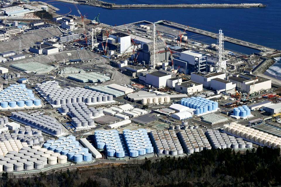 Japão liberará água contaminada de Fukushima no mar após tratamento