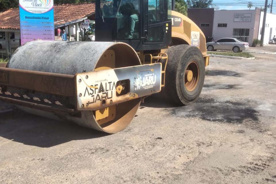 Prefeitura realiza operação para recuperação de ruas no Distrito Tarilândia