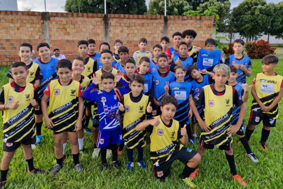 Observador do Trieste e Flamengo avalia jovens talentos em Jaru 